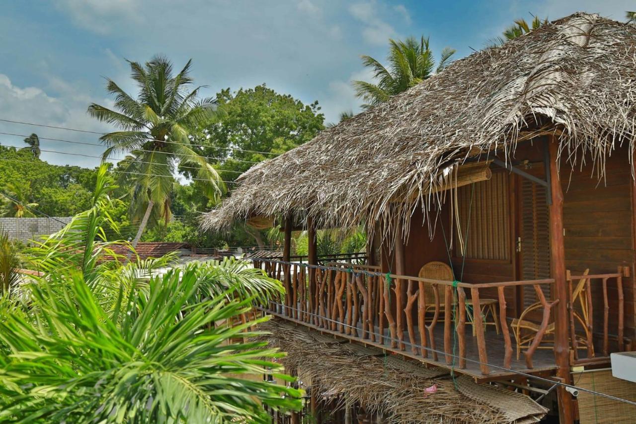 Coco Palm Villa And Cabanas Tangalle Exterior photo